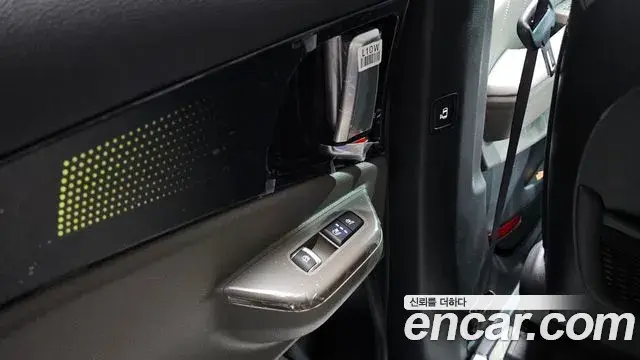 Kia Carnival 2023 — Photo 10/20