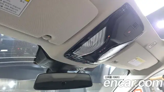 BMW 5 Series 2019 — Photo 6/20