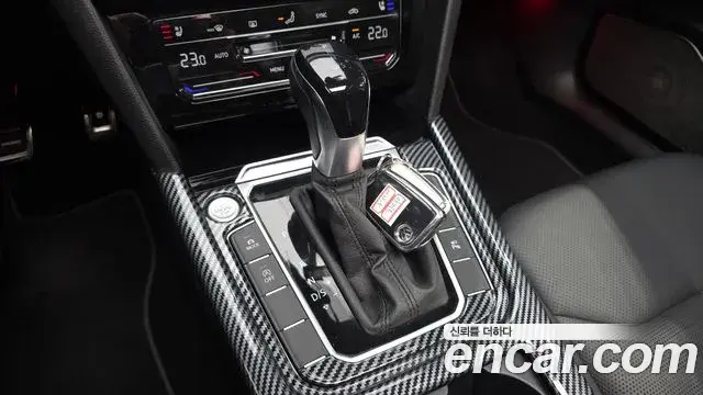 Volkswagen Arteon 2022 — Photo 2/20