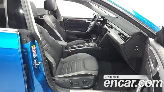 Volkswagen Arteon 2022 — Photo 18/20