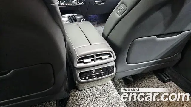 Genesis G80 2021 — Şəkil 35/36