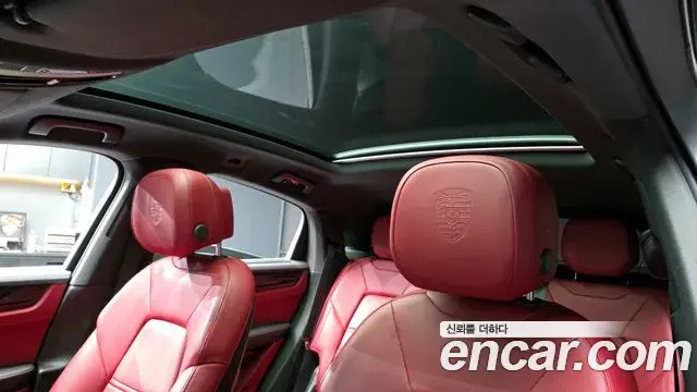 Porsche Cayenne 2022 — Фото 18/20