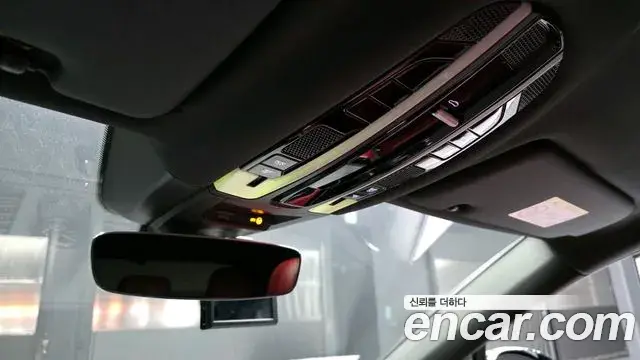 Porsche Cayenne 2022 — Photo 11/32