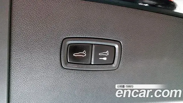 Porsche Cayenne 2022 — Photo 28/32