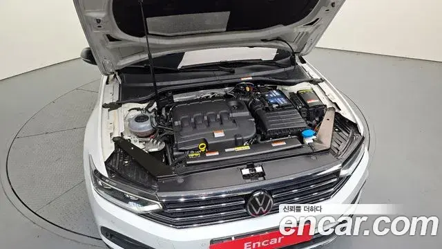 Volkswagen Passat GT 2021 — Фото 6/20