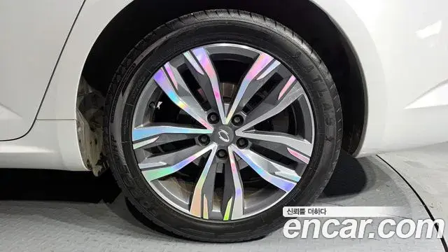 Renault Samsung SM6 2020 — ფოტო 29/29