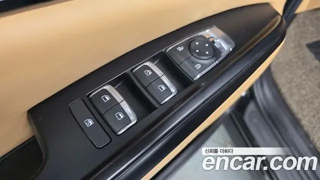 Kia Carnival 2022 — Фото 12/20