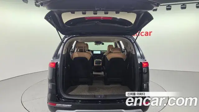 Kia Carnival 2022 — Фото 20/20