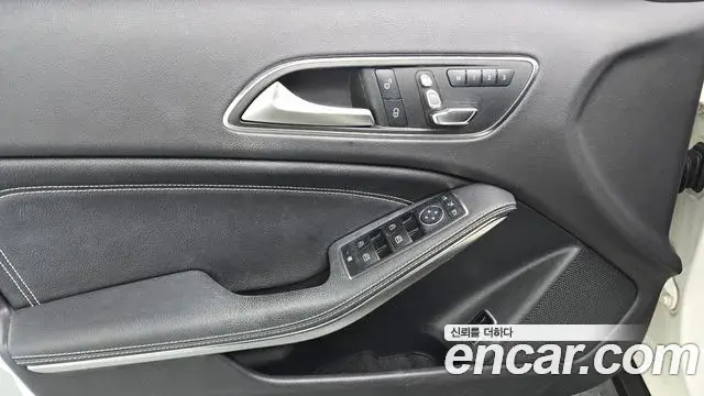 Mercedes-Benz GLA-Class 2019 — Şəkil 3/34