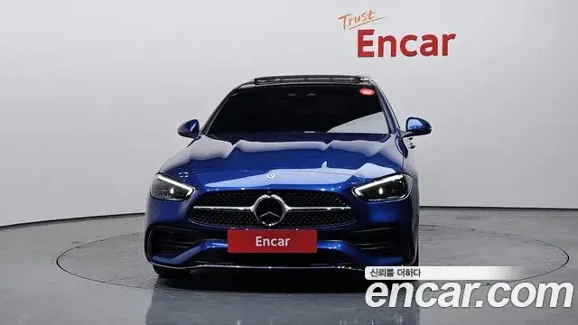 Mercedes-Benz C-Class 2023 — Фото 3/20