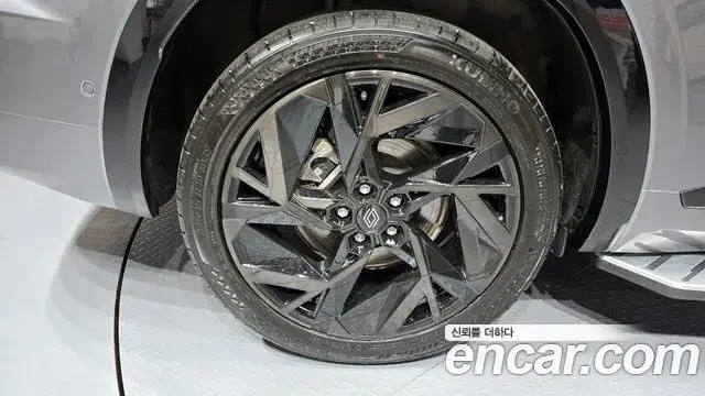 Renault Samsung Grand Koleos 2024 — Photo 24/30