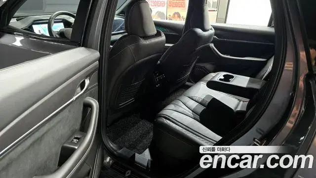 Renault Samsung Grand Koleos 2024 — Photo 15/30