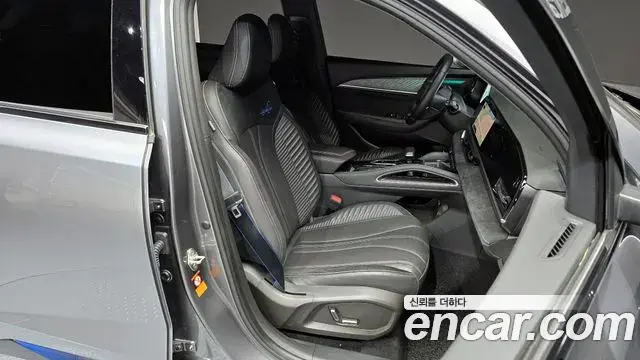 Renault Samsung Grand Koleos 2024 — Photo 22/30