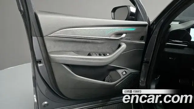 Renault Samsung Grand Koleos 2024 — Photo 9/30