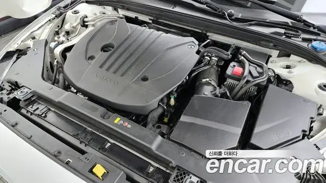 Volvo S60 2020 — Photo 4/20