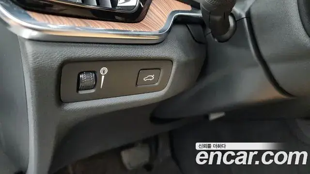 Volvo S60 2020 — Photo 9/20