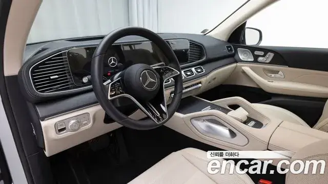 Mercedes-Benz GLE-Class 2025 — Фото 13/20