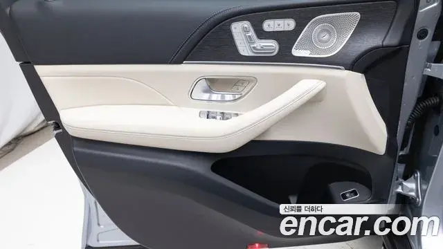 Mercedes-Benz GLE-Class 2025 — Фото 15/20