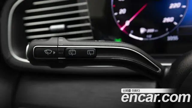 Mercedes-Benz GLE-Class 2025 — Фото 18/20