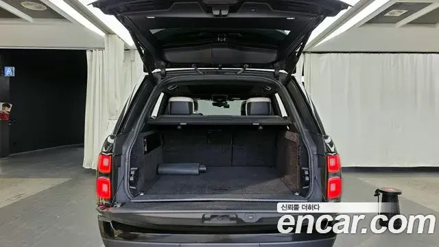 Land Rover Range Rover 2018 — Şəkil 14/20