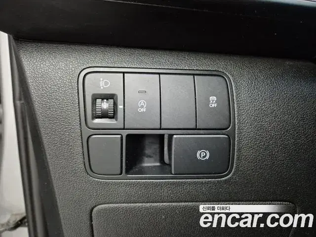 Hyundai Staria 2022 — Photo 12/18