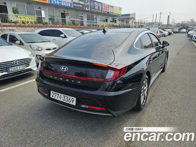 Hyundai Sonata Hybrid 2022 — Photo 14/20