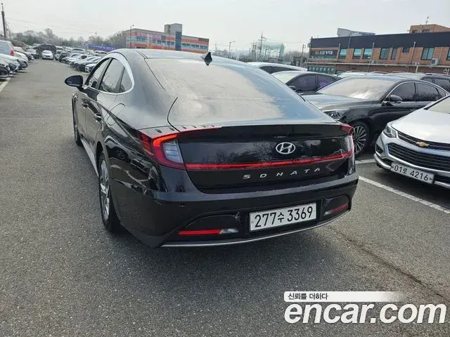 Hyundai Sonata Hybrid 2022 — Photo 10/20