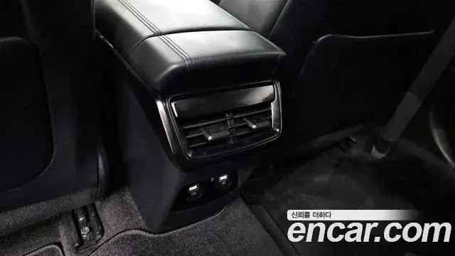 Kia K8 2021 — ფოტო 17/32