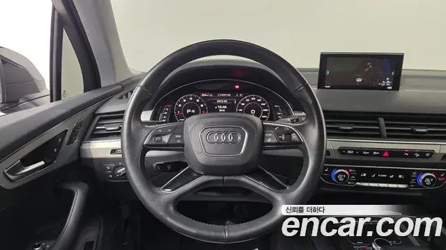Audi Q7 2019 — Şəkil 6/30