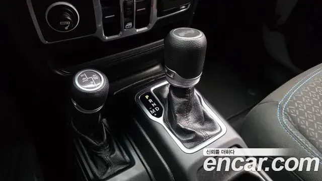 Jeep Wrangler 2021 — Şəkil 20/20