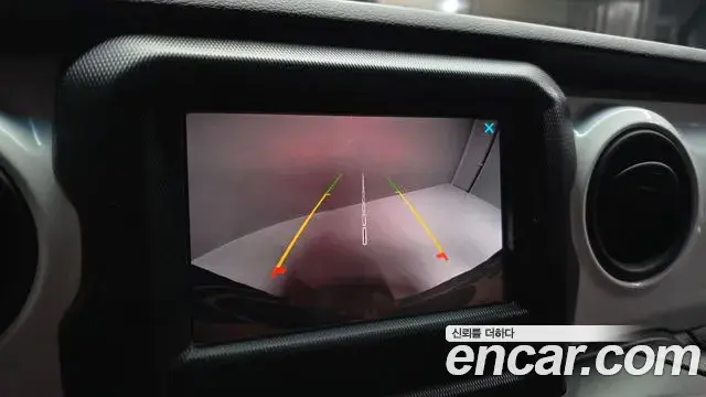 Jeep Wrangler 2021 — Şəkil 15/20