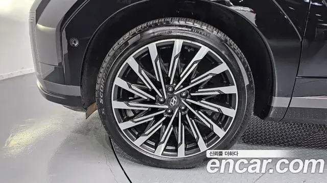 Hyundai Santa Fe 2024 — ფოტო 17/20