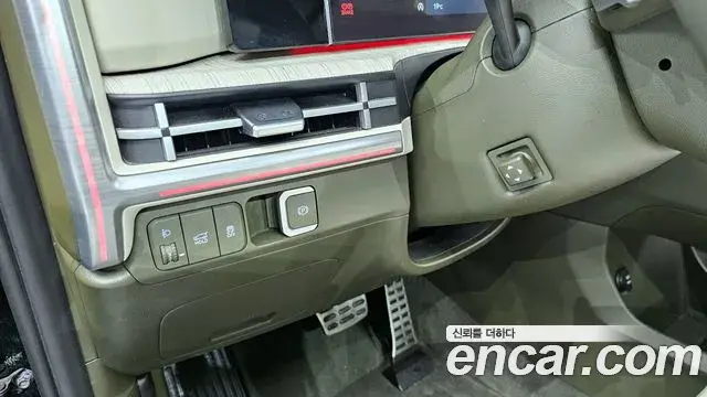 Hyundai Santa Fe 2024 — ფოტო 18/20