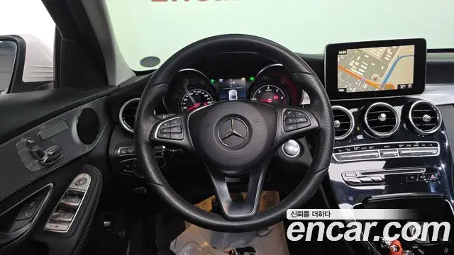Mercedes-Benz C-Class 2018 — Фото 13/20