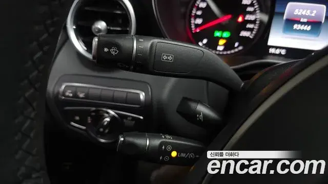 Mercedes-Benz C-Class 2018 — Фото 19/20