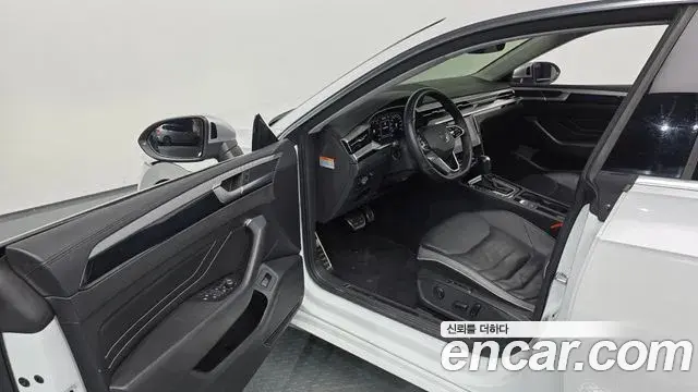Volkswagen Arteon 2022 — Photo 8/30