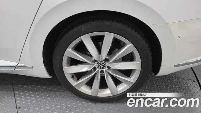 Volkswagen Arteon 2022 — Photo 20/30