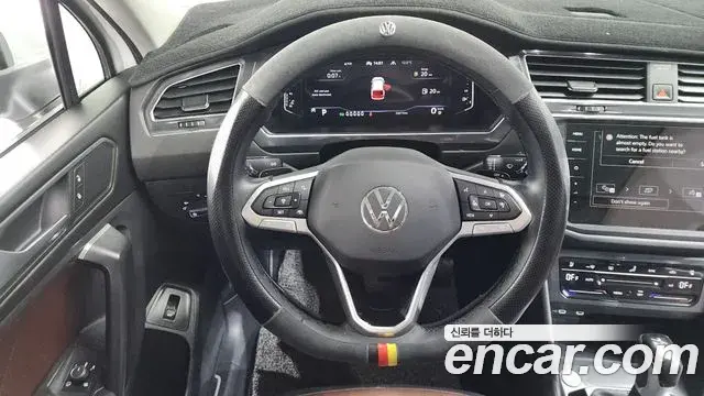 Volkswagen Tiguan Allspace 2023 — Фото 15/20
