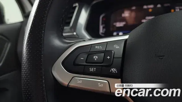 Volkswagen Tiguan Allspace 2023 — Фото 17/20