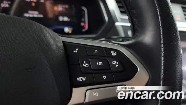 Volkswagen Tiguan Allspace 2023 — Фото 18/20