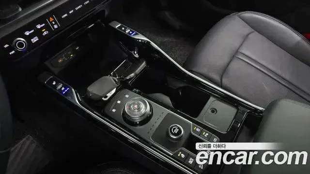 Kia Sorento 2023 — Фото 9/20