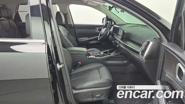 Kia Sorento 2023 — Фото 11/20