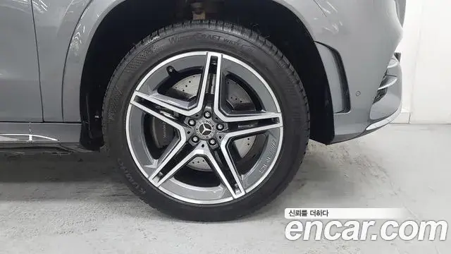 Mercedes-Benz GLS-Class 2021 — Şəkil 16/17
