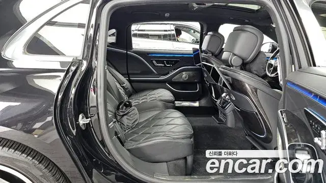 Mercedes-Benz S-Class 2022 — ფოტო 19/20
