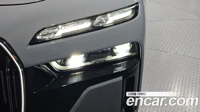 BMW 7 Series 2025 — ფოტო 10/31