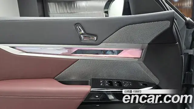BMW 7 Series 2025 — ფოტო 2/31