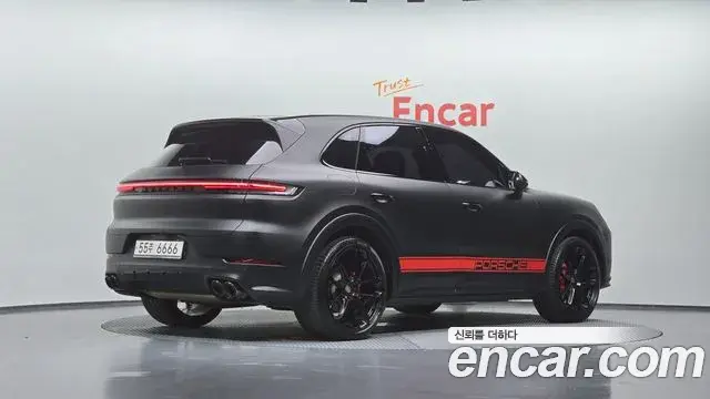 Porsche Cayenne 2023 — Şəkil 16/20