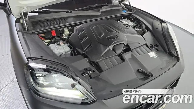 Porsche Cayenne 2023 — Şəkil 17/20