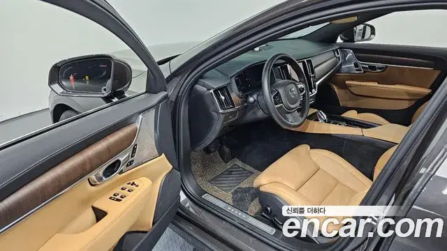 Volvo S90 2022 — Photo 20/34