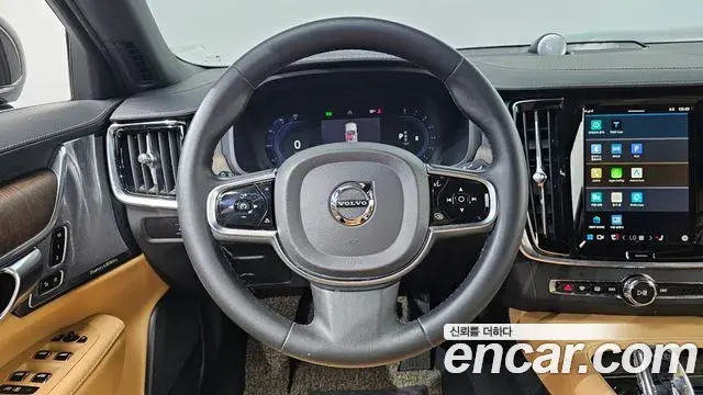 Volvo S90 2022 — Photo 16/34